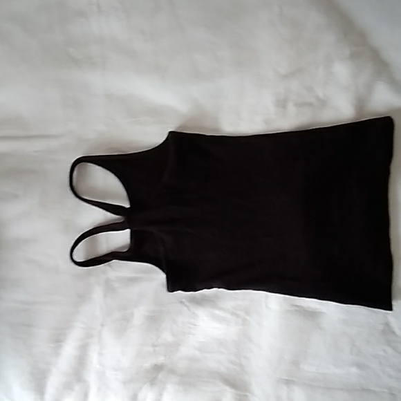 Black tank top - Picture 1 of 1